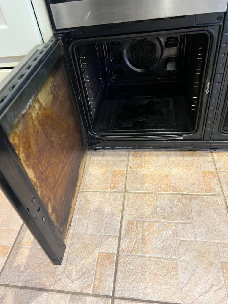 Lamona range main oven before