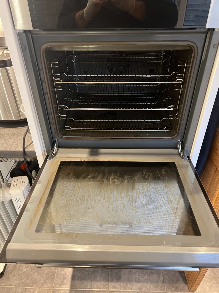 Main oven of Bosch double before